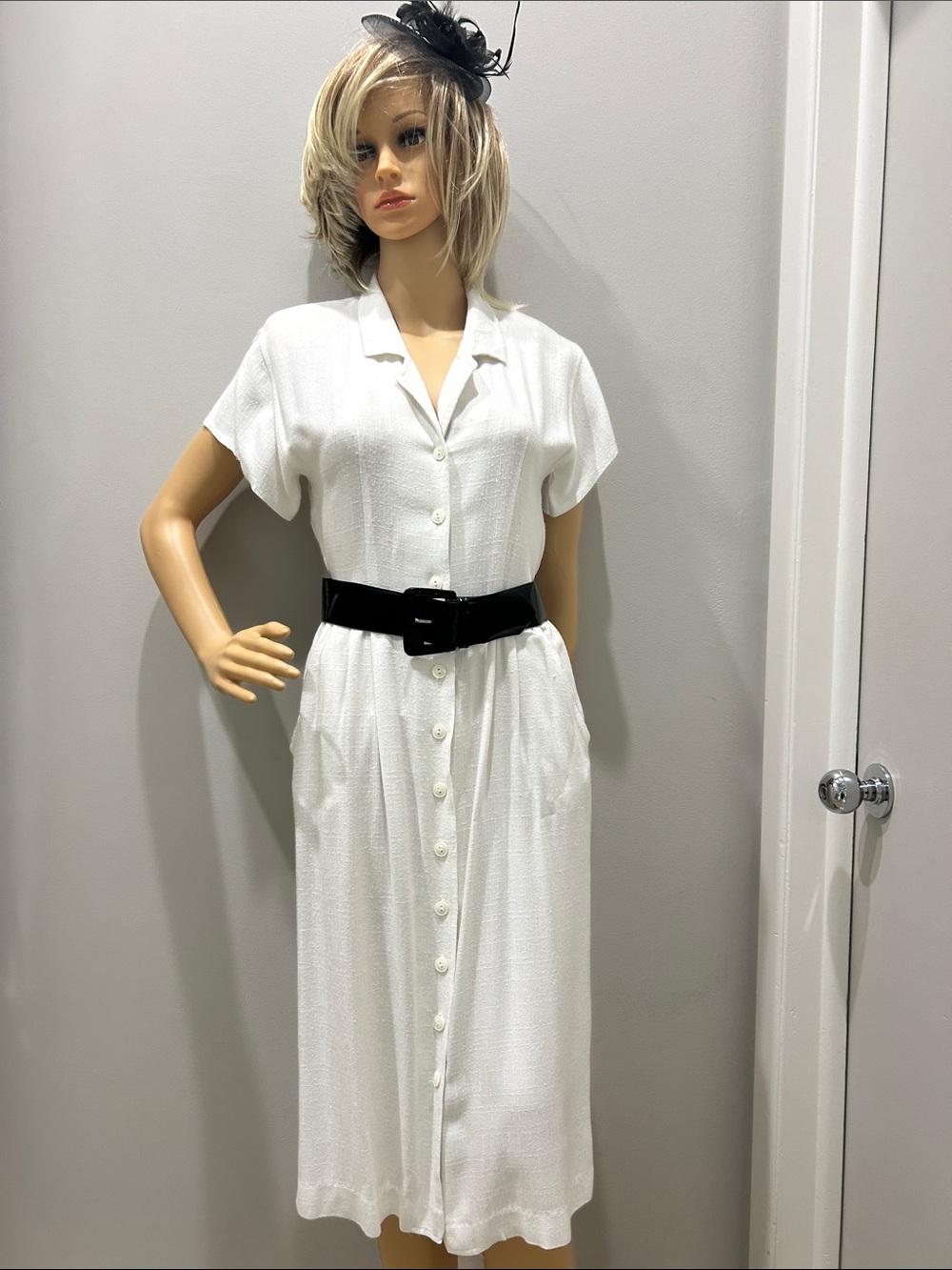 Vintage White Button-Front Linen Sleeve Dress with Black Patent Leather Belt.